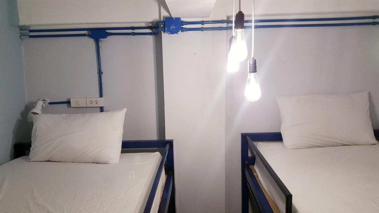 Safe And Sound Hostel Чіангмай Екстер'єр фото