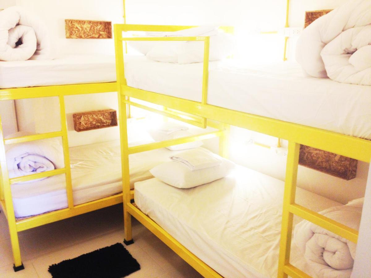 Safe And Sound Hostel Чіангмай Номер фото
